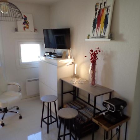 Suite 1 Chambre, 1 Sejour, Climatise, Piscines, 400M De La Mer La Londe-les-Maures Kültér fotó