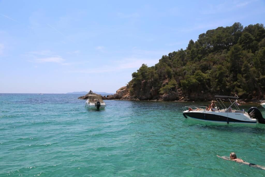 Suite 1 Chambre, 1 Sejour, Climatise, Piscines, 400M De La Mer La Londe-les-Maures Kültér fotó